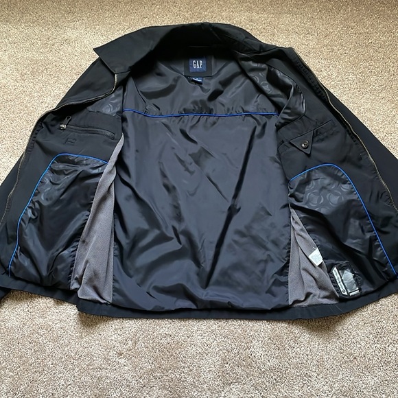 Gap Black Nylon Jacket - Picture 5 of 9